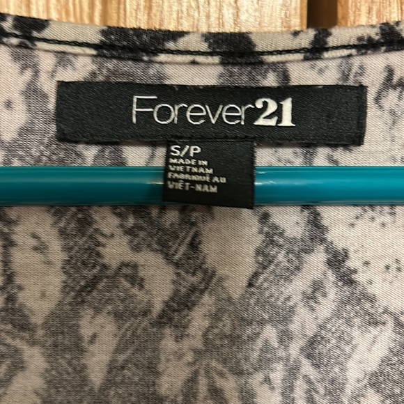 2/$20. Forever 21 Dress Sz. S/P - Picture 2 of 3
